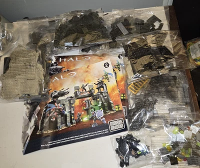 Halo Mega Bloks: UNSC Firebase Building Set - Unbuilt - INCOMPLETE AS-IS - Image 1 of 4