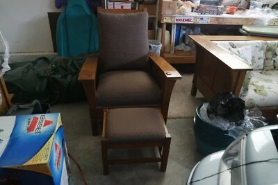 Sillón Morris Stickley Mission Collection roble husillo ajustable con otomana Foto 1 de 4