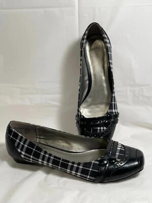 Vintage Fioni Black Plaid Women's Flat Slip On Shoes Size 8.5 - Image 1 of 4