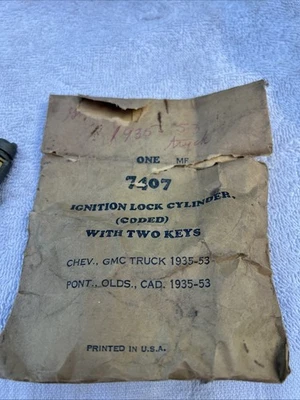 Nos Ignition Lock Cylinder With 2 Keys Chevy GMC 1935-53 Truck Pontiac 1935-53 - Image 1 of 4
