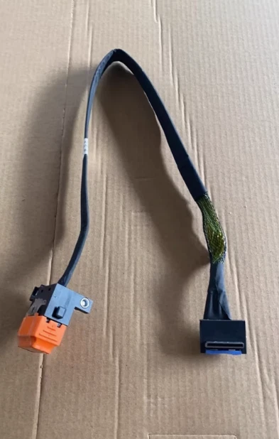 Dell C6420 SATA cable 2.5/3.5 0MRCX4 MRCX4 - Image 1 of 1