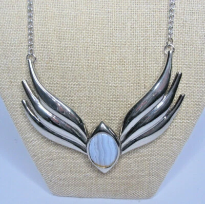 Серебристый двойной крыло агат ожерелье - Изображение 1 из 4