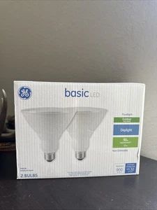2-Pack GE Basic LED PAR38 Outdoor Floodlight - 90w / 11w Replacement Daylight - Picture 1 of 4