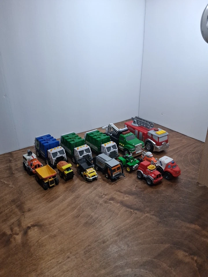 Tonka Vehicle Lot Vtg Modern Chuck And Friends Fire Truck Recycling Some Die... - Image 1 of 4