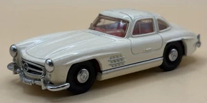 Matchbox Dinky 1:43 1955 Mercedes-Benz 300SL Gullwing Coupe - White DY12 - Picture 1 of 2
