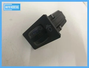 original Toyota Avensis (T250) LWR light gauge switch 8415205050 - Picture 1 of 3