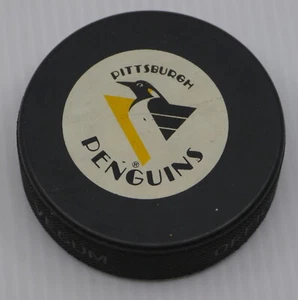VINTAGE OFFICIAL NHL HOCKEY PUCK w PITTSBURGH PENGUINS LOGO, TRENCH, SLOVAKIA - Picture 1 of 4
