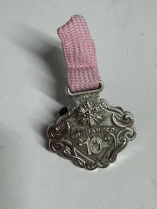 Verzauberte 10K RunDisney Princess Halbmarathon 2015 Medaille Pin - Bild 1 von 3