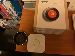 2x Nest thermostat 2nd Generation with Heatlinks - Picture 1 of 2