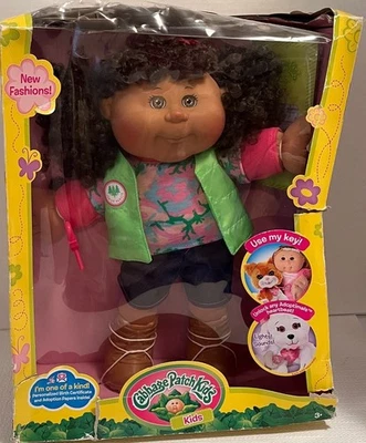 Cabbage Patch Niños Junior Ranger Afroamericano Certificado de Nacimiento Adopción Foto 1 de 4