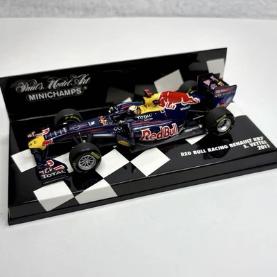 Modellino auto Minichamps Red Bull Racing Renault RB7 2011 S.Vettel 1/43 nuovo - Immagine 1 di 4