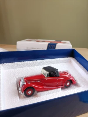 1:43 Matchbox 1939 Triumph Dolomite Rouge Dy 17 - Dinky Collection Avec Boîte... - Photo 1/4