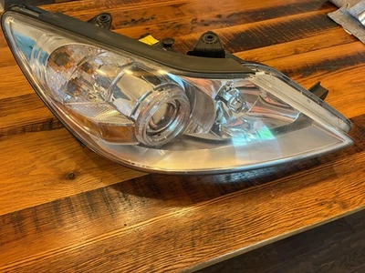 Faro de xenón HID para pasajero derecho Hyundai Genesis 2009 2010 2011 OEM Foto 1 de 4