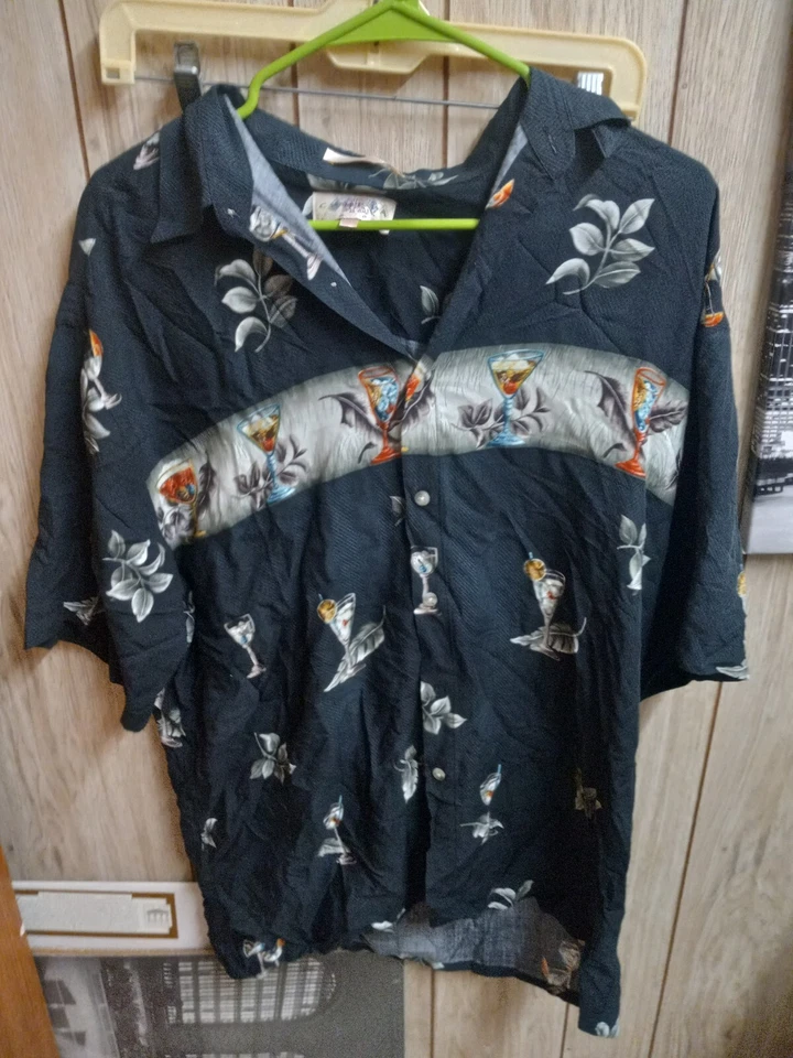 Moda Campia Men's Sz M Black Hawaiian Plants/ martini glasses Shirt  100% Rayon  - Image 1 of 4