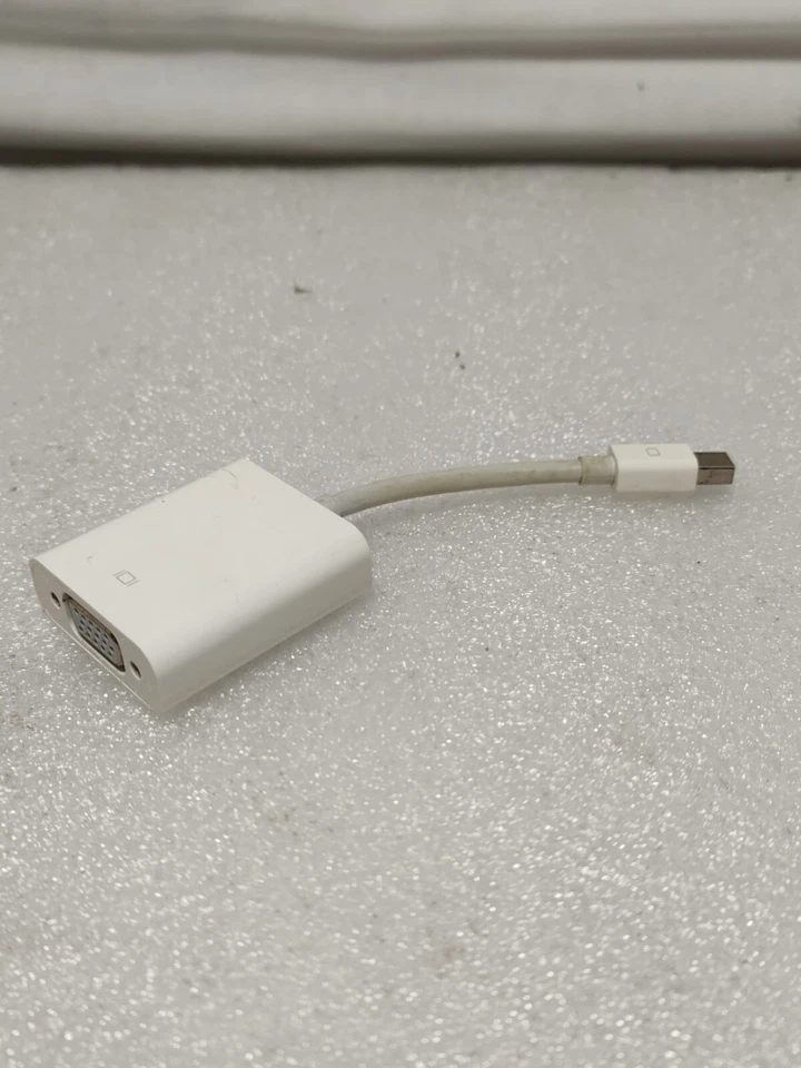 Used Genuine Apple mini Display Port to VGA Video Dongle Adapter S - Image 1 of 4