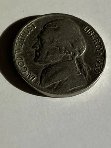 1939 Jefferson Nickel Philadelphia  no mint mark five cent coin - Picture 1 of 4