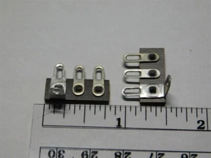 25 Vintage Phenol Klemmleisten mit 3 Lötfahnen Endlasche geerdet - Bild 1 von 1