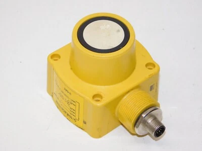 Banner Engineering QT50ULBQ6-75390 U-Gage Ultrasonic Proximity Sensor Module - Image 1 of 4