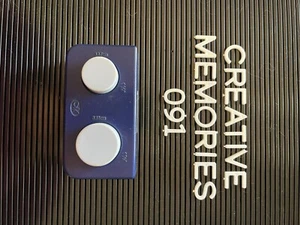 Vintage Creative Memories Punch – 1.25 & 1.5 Circles. NLA - Picture 1 of 4
