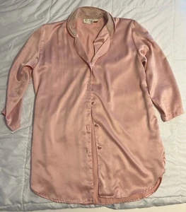 Vtg Victoria’s Secret Gold Label Sleep Shirt S Light Pink Satin Gown Lace Collar - Picture 1 of 8