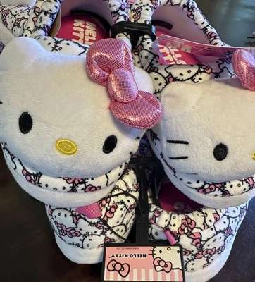 Kids Sanrio Hello Kitty Plush Kids Slippers Size 9/10 - Imagem 1 de 4