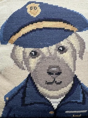 Подушка с вышивкой для полицейской собаки полицейского желтовато-коричневая бархатная подкладка с молнией 13 дюймов - Изображение 1 из 4