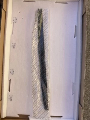 Fiat 500 2012-2019 techo corredizo deflector de viento OEM NUEVO 68111536AA Foto 1 de 2