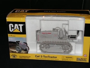1928 Caterpillar 2 Ton 1/16 Diecast Tractor Crawler by Norscot New in Box - Picture 1 of 8