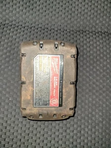  GENUINE 18V Milwaukee 3.0 AH Battery M18.     18 Volt 1.5AH Battery Pack. - Picture 1 of 3