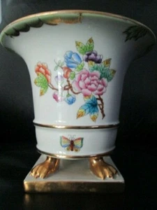 Raro De Colección 5 1/8" Herend Queen Victoria Porcelana Cachépot Plantadora Garra Pies - Imagen 1 de 20