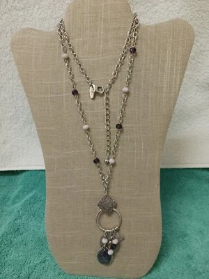 Chicos 项链 36 英寸 + 2 英寸长银色带黑色和浅灰色珠子 — 第 1/4 张图片