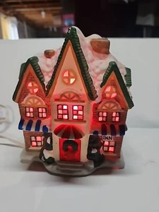 Casa de hotel de Navidad ligera - Imagen 1 de 5
