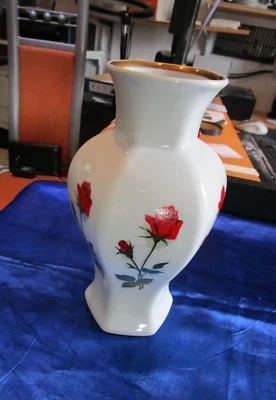 Bareuther Vase mit Rosenmuster - Bild 1 von 4