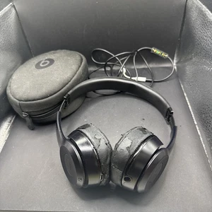 Auriculares inalámbricos sobre la oreja Beats Solo3 negros A1796 sin pruebas para piezas - Imagen 1 de 9