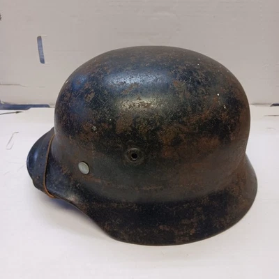German Helmet M40 WW2 Combat Helmet M 40 WWII 1942 - Image 1 of 4