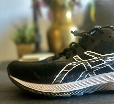 ASICS Gel-Exite 9 Women's Running Shoes Size US 7. Black White - Image 1 of 4