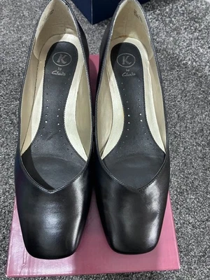 Women's Clark's K 'Cider Apple' Shoes In Black Leather, Size 5EE, BRAND NEW. - Image 1 of 4