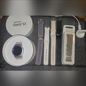 Montre connectée Samsung Galaxy Gear S2 dans sa boîte d'origine - Photo 1 sur 6