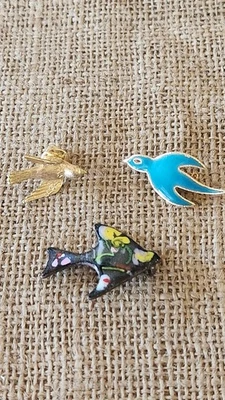 Schmuck Konvolut 3 Pins Konvolut 423 - Bild 1 von 4