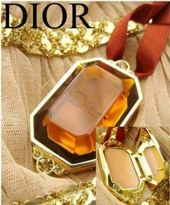 100% AUTHENTIC Exclusive GOLDEN DIOR BRONZE HIGHLIGHTER Makeup JEWELLED Necklace - Picture 1 of 12