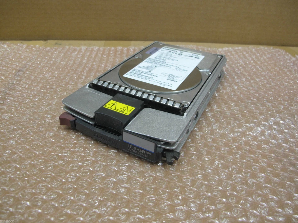 Compaq - Ultra 3 18.2GB 10K SCSI HDD - BD01864552 + Hot-Plug Caddy 152190-001 - Image 1 of 1