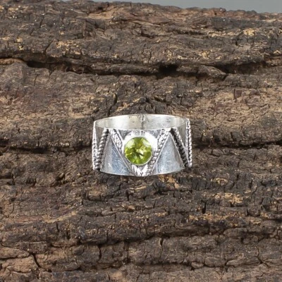 Peridot 925 Sterling Silver Dainty Band Minimal August Birthstone Ring Jewelry - Image 1 of 4