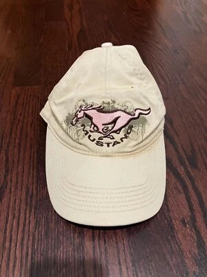 Gorra ajustable Ford Mustang Running Horse Logo, tostada/rosa, talla única Foto 1 de 3