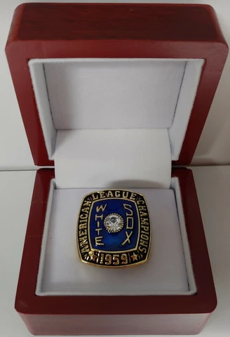 Chicago White Sox - 1959 American League Pennant Ring With Wooden Display Box Cover