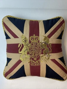 "Almohada bandera Union Jack dorado escudo real Reino Unido por Woven Magic 12"" x 12"" cojín"  - Imagen 1 de 9