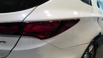 乘客尾灯 SWB 运动白炽灯 适合 17-18 SANTA FE 3554236 — 第 1/4 张图片