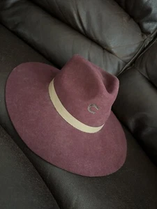 Charlie 1 Horse Hat Burgundy Size Large 3 3/4 Brim - Picture 1 of 7