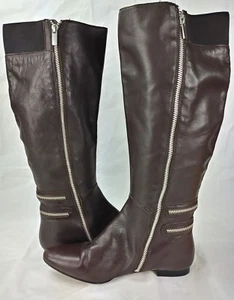 Stivali da donna BCBGirls alti US 8,5 in pelle marrone con zip equitazione 2094 - Foto 1 di 1