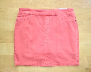 NWT $80 Chico's Calypso Coral Pink Stretch Denim Pull On Skort Back Pockets 14 - Picture 1 of 7