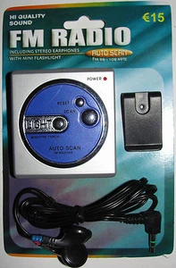 MINI ESCANEO FM/RADIO PORTÁTIL DE BOLSILLO/ANTORCHA CON AURICULARES CAMINAR/CORRER/CORRER PRECIO DE VENTA SUGERIDO POR EL FABRICANTE £12 - Imagen 1 de 1